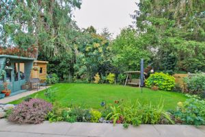 Photo 21- click for photo gallery